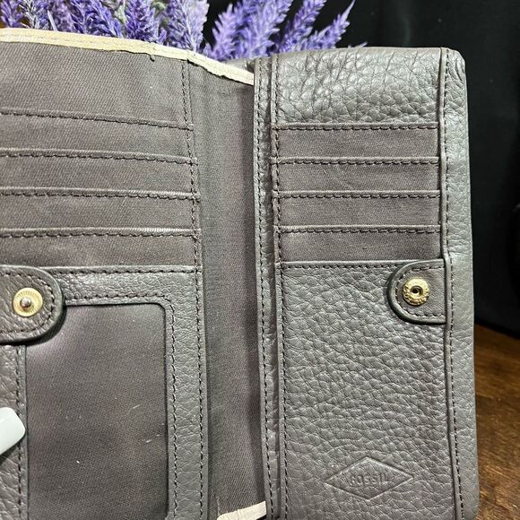 HUGE BUNDLE OF FOSSIL LEATHER WALLETS 5 - Picture 6 of 10